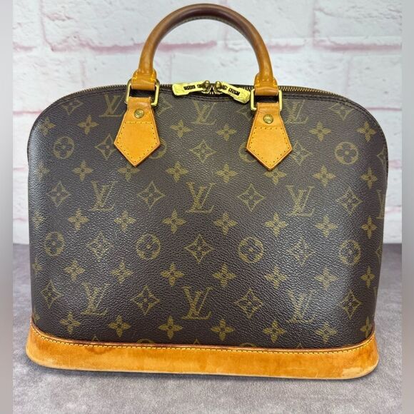 Louis Vuitton Monogram Alma Pm Handbag - Picture 3 of 13